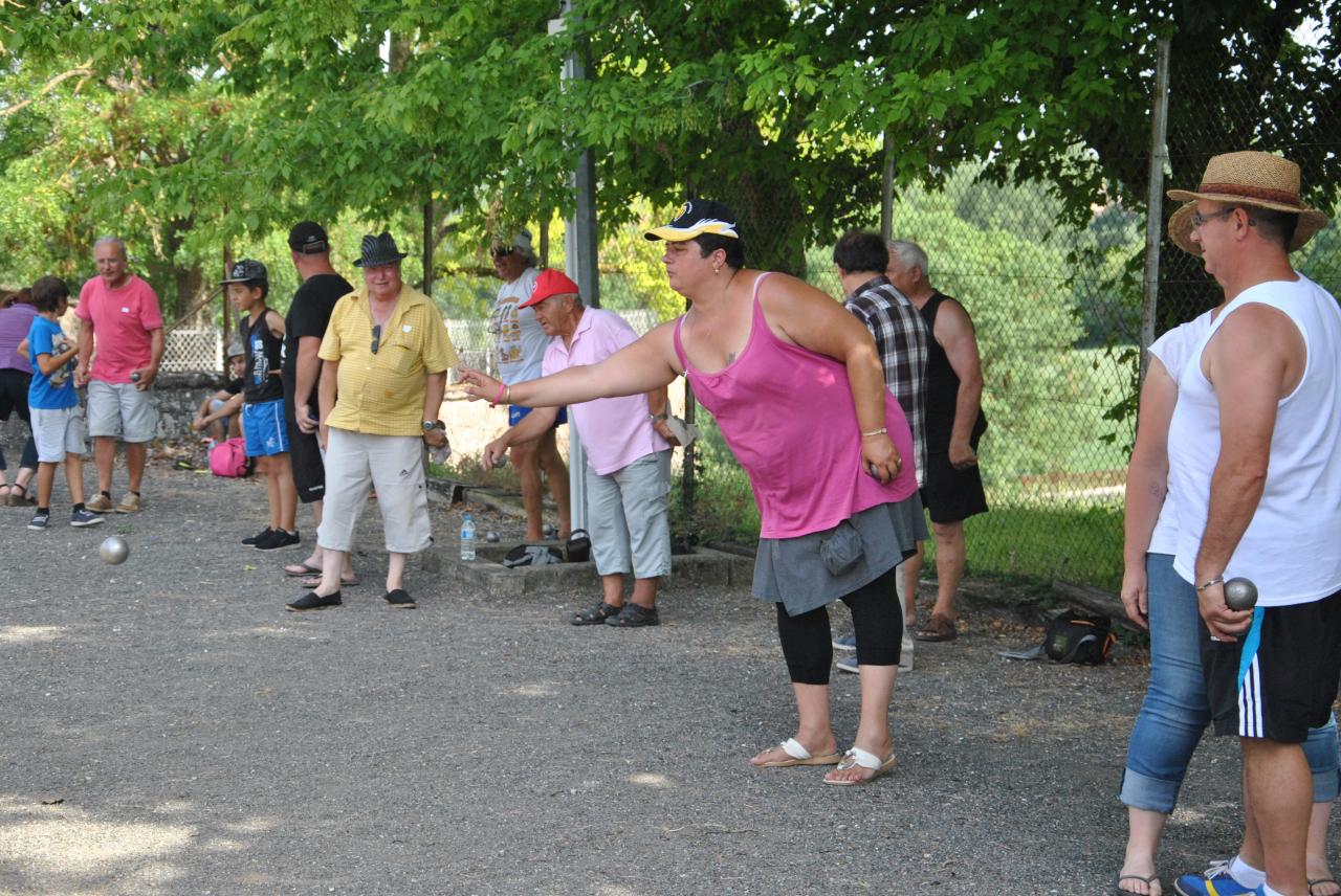 Groupe de pétanqueurs