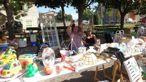 Vide grenier1